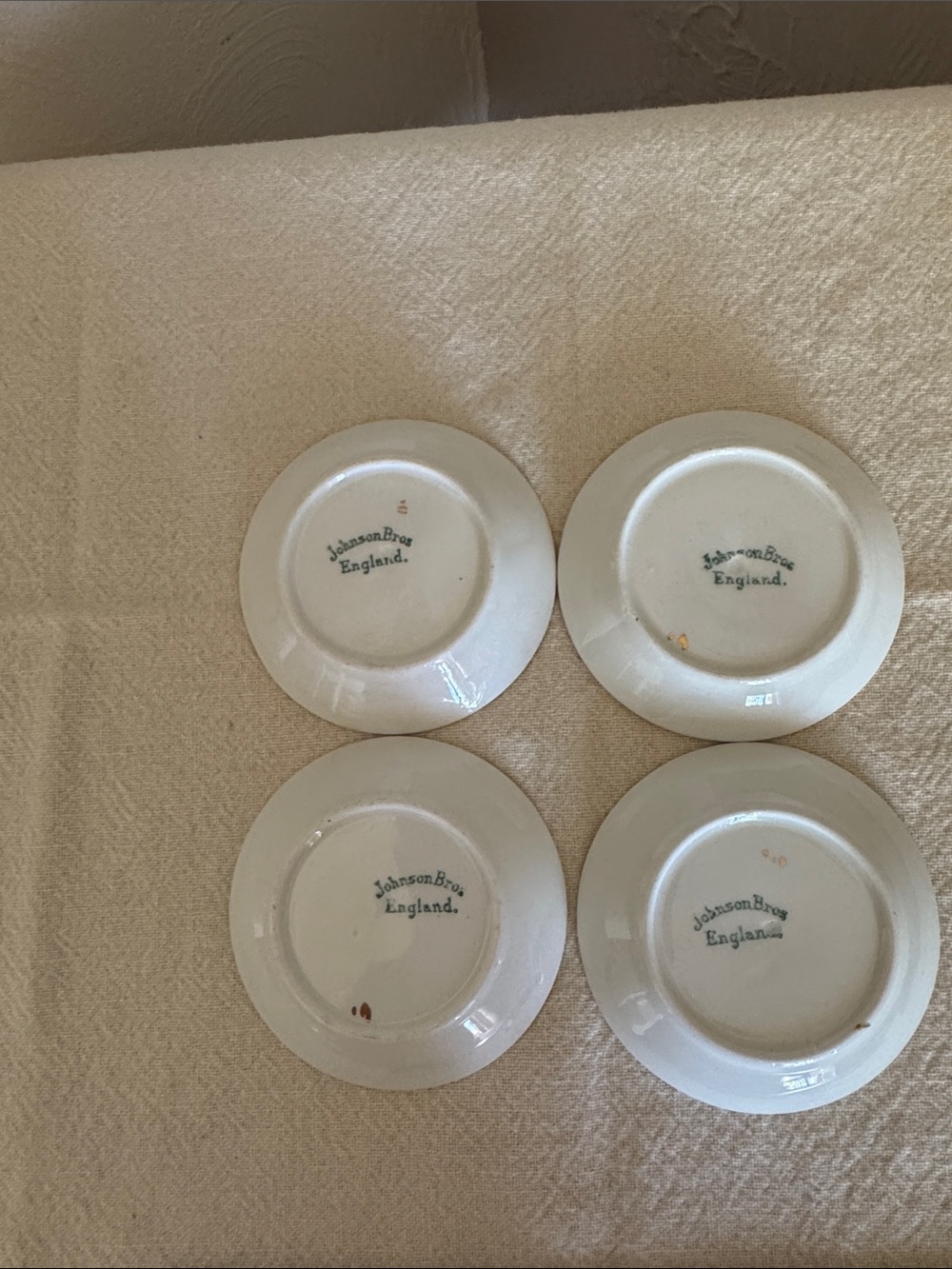 Johnson Brothers White Porcelain Condiment Bowls with Gold Rim - Set of 4 - Picture 2 of 4